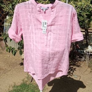 Women's pink blouse new with tags very little stretch size medium